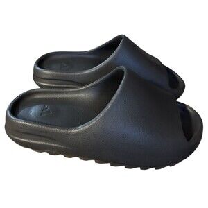 Yeezy Onyx Adidas Slides Size 11 Black